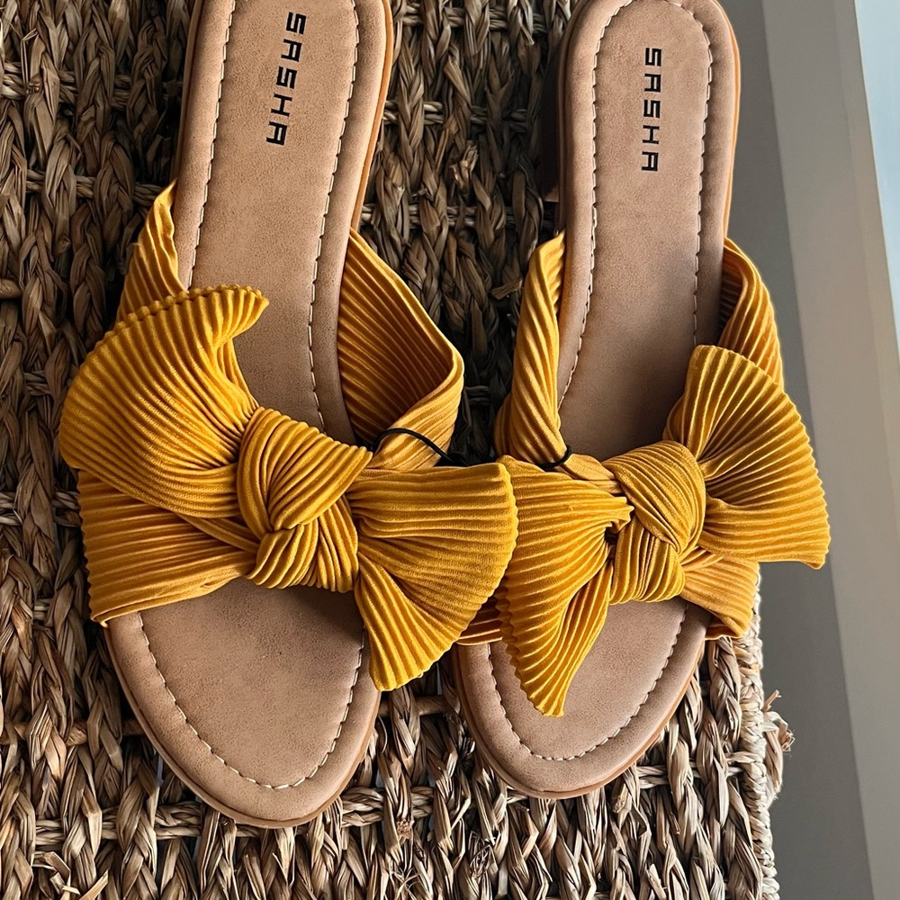 Mustard Pleated Bow Sandals